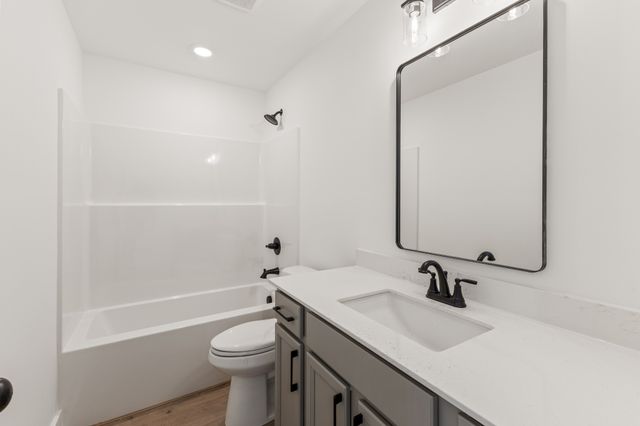 1033 Walnut Grove Road, Dickson, TN 37055