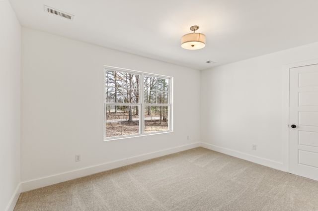 1033 Walnut Grove Road, Dickson, TN 37055