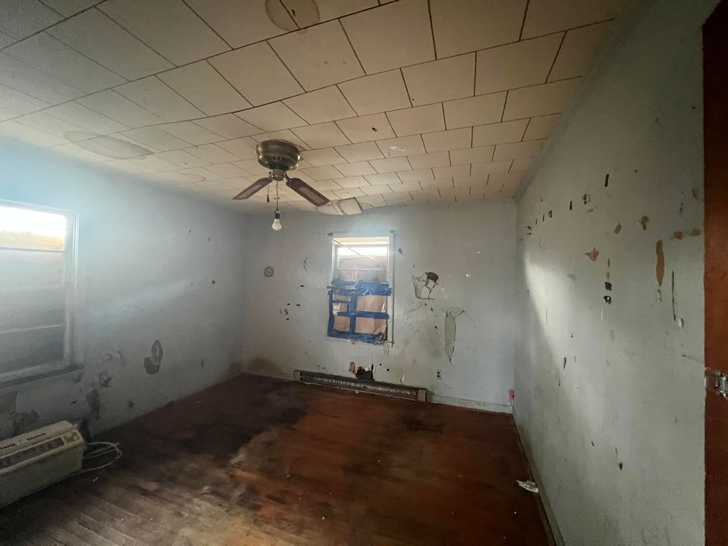 Image 15 of property listing at 1981 Great Falls Highway, Blackstock, SC 29014