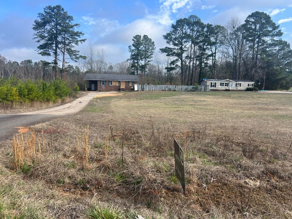 Image 18 of property listing at 1981 Great Falls Highway, Blackstock, SC 29014