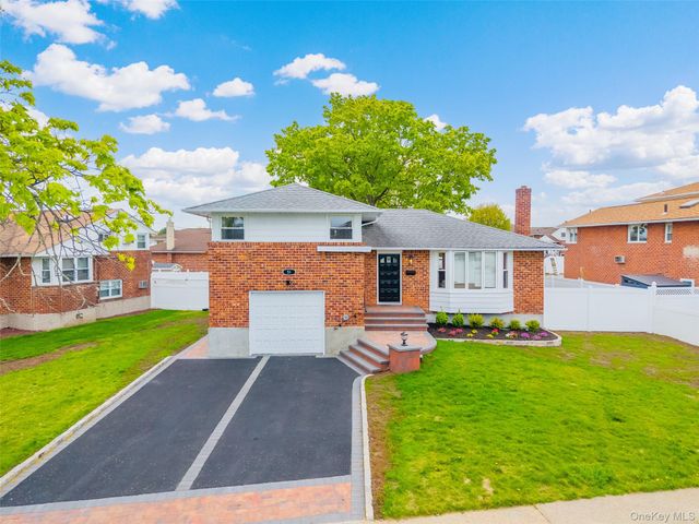 51 Stephen Street, Levittown, NY 11756