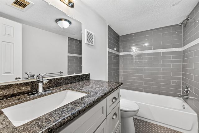 711 Worthshire Street, Houston, TX 77008