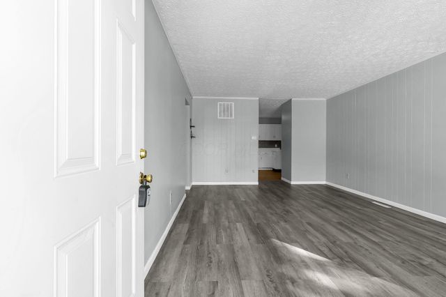 228 Currier Drive, Columbus, OH 43207