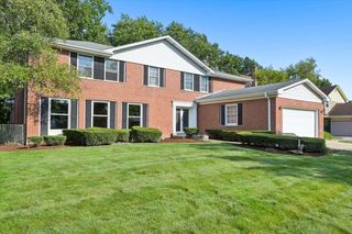 937 Sutton Drive, Northbrook, IL 60062