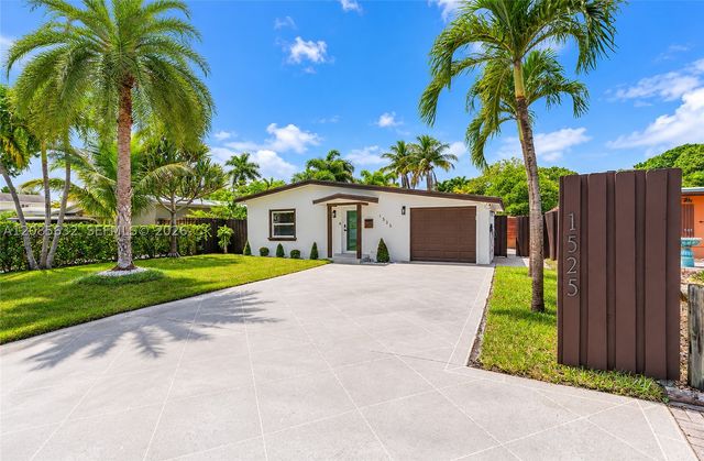1525 NE 18th Ave, Fort Lauderdale, FL 33304
