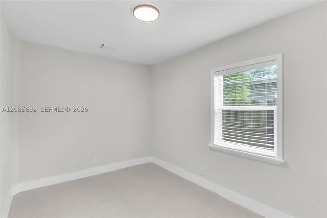 1525 NE 18th Ave, Fort Lauderdale, FL 33304