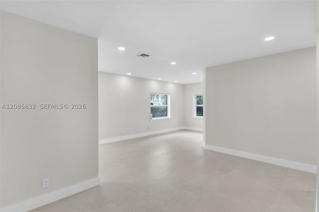 1525 NE 18th Ave, Fort Lauderdale, FL 33304