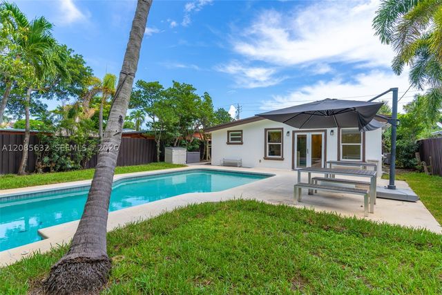 1525 NE 18th Ave, Fort Lauderdale, FL 33304