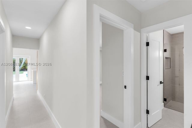 1525 NE 18th Ave, Fort Lauderdale, FL 33304