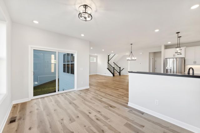 1937 Dahlia Drive, Shakopee, MN 55379