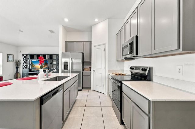 350 RUSTIC RAIL DRIVE, Lake Wales, FL 33859