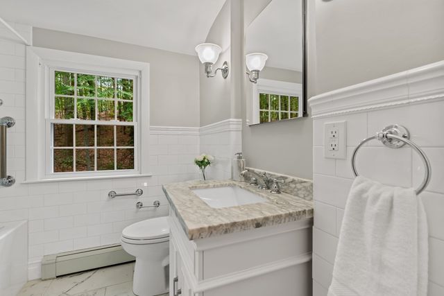 39 Rolling Lane, Wayland, MA 01778