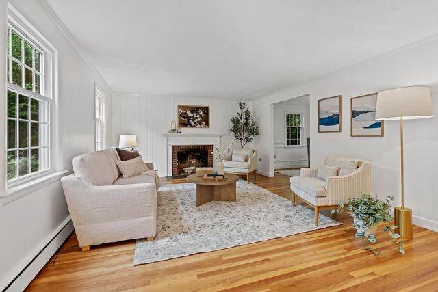 39 Rolling Lane, Wayland, MA 01778
