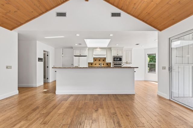 8797 Bronson Dr, Granite Bay, CA 95746