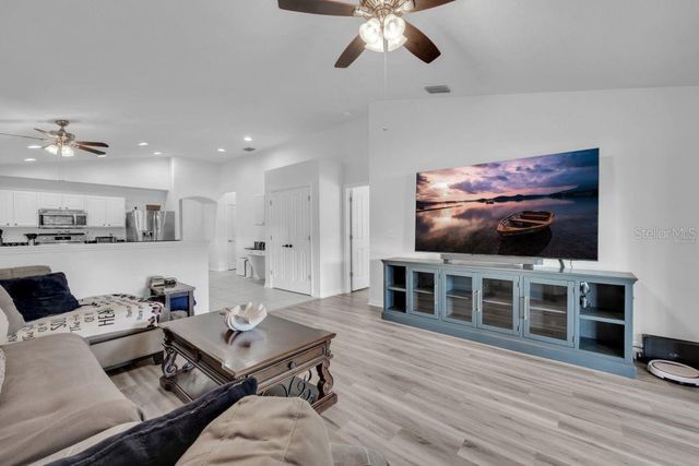 15424 OSPREY GLEN DRIVE, Lithia, FL 33547