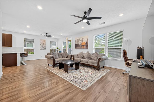 27571 Bello Bend Lane, Magnolia, TX 77354