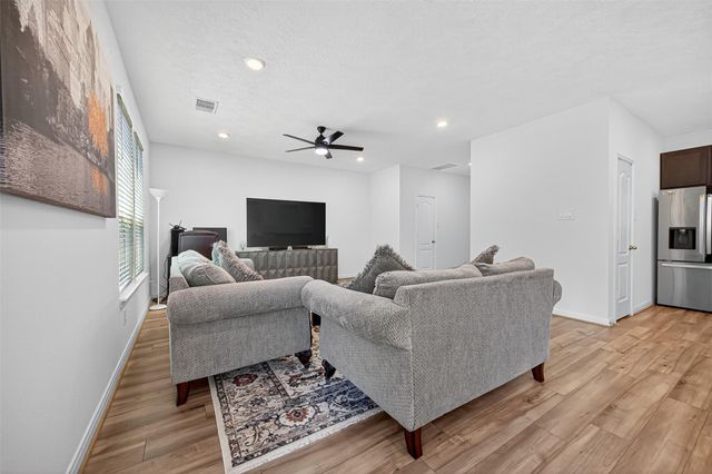 27571 Bello Bend Lane, Magnolia, TX 77354