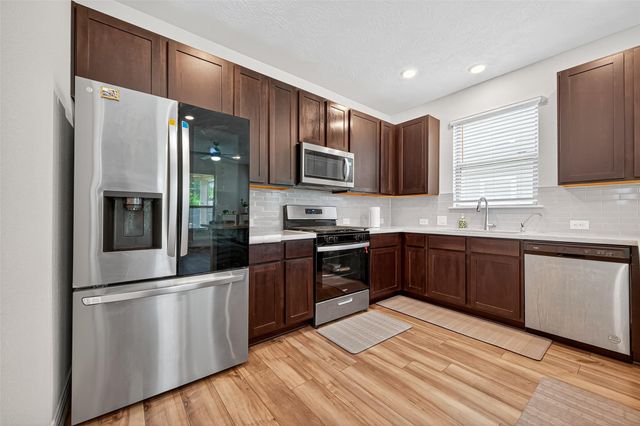 27571 Bello Bend Lane, Magnolia, TX 77354