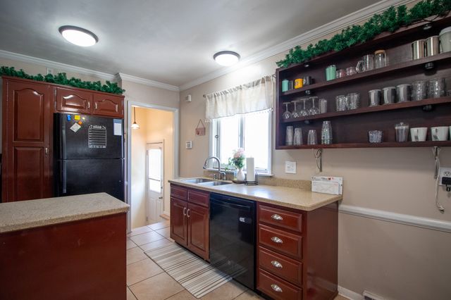 4307 GREENGARDEN Boulevard, Erie, PA 16509