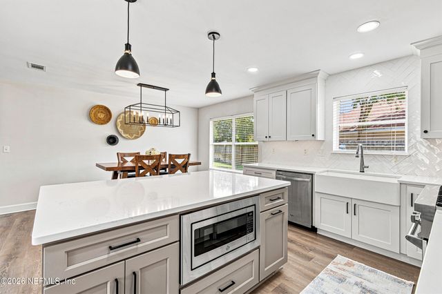 11189 WINDLESHAM Court, Jacksonville, FL 32246