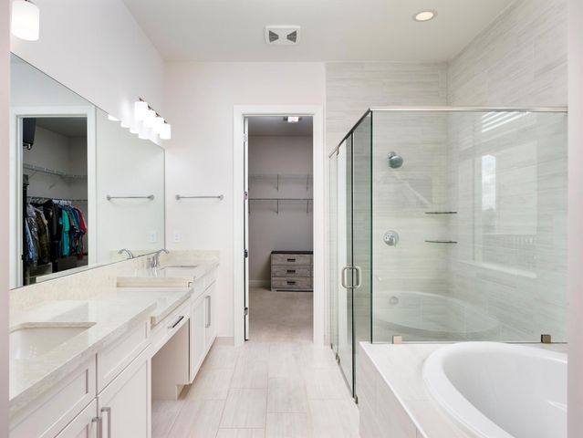 9973 Regency Way, Palm Beach Gardens, FL 33412