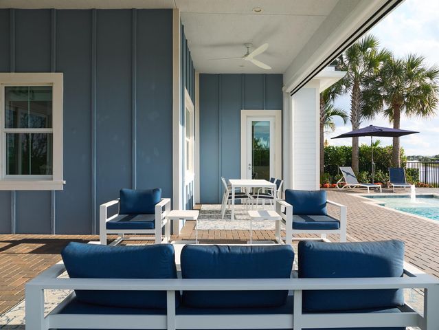 9973 Regency Way, Palm Beach Gardens, FL 33412