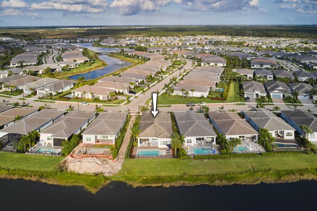 9973 Regency Way, Palm Beach Gardens, FL 33412