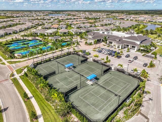 9973 Regency Way, Palm Beach Gardens, FL 33412