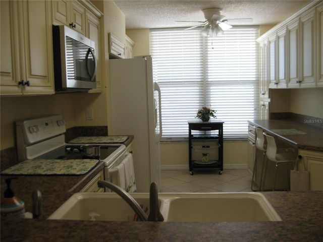 3740 PINEBROOK CIRCLE 603, Bradenton, FL 34209