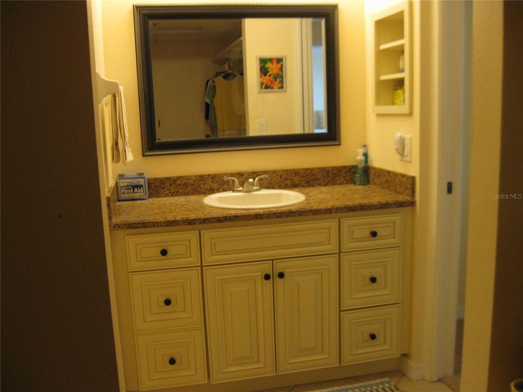 Image 18 of property listing at 3740 PINEBROOK CIRCLE 603, Bradenton, FL 34209