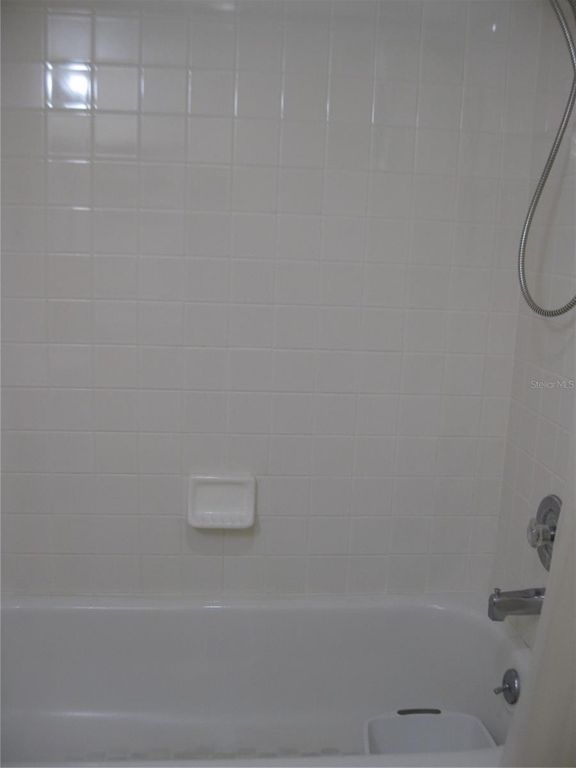 Image 24 of property listing at 3740 PINEBROOK CIRCLE 603, Bradenton, FL 34209