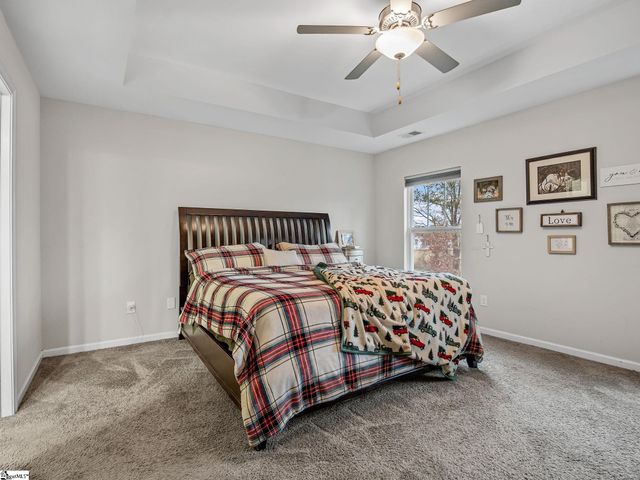 655 Autumn Breeze Walk, Inman, SC 33153