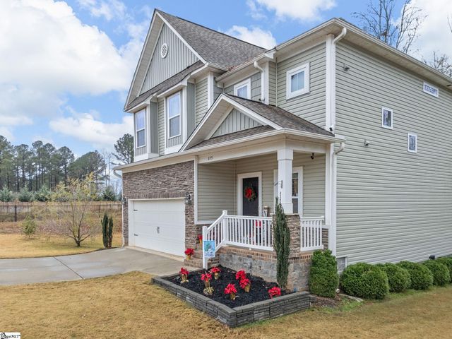 655 Autumn Breeze Walk, Inman, SC 33153