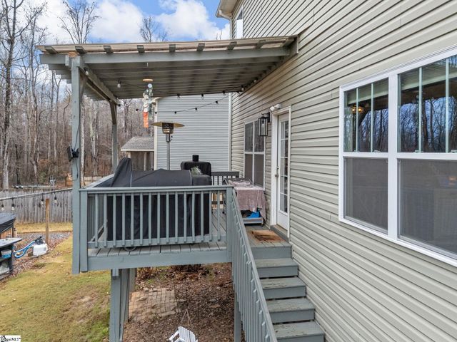 655 Autumn Breeze Walk, Inman, SC 33153