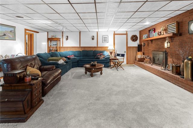 359 Boyce Drive, Chester, WV 26034