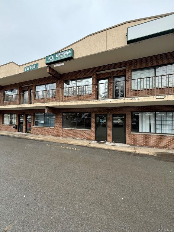 146 S Liberty Drive 13B, Stony Point, NY 10980