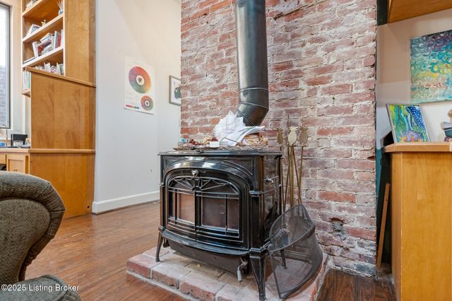 1409 E Washington St, Louisville, KY 40206