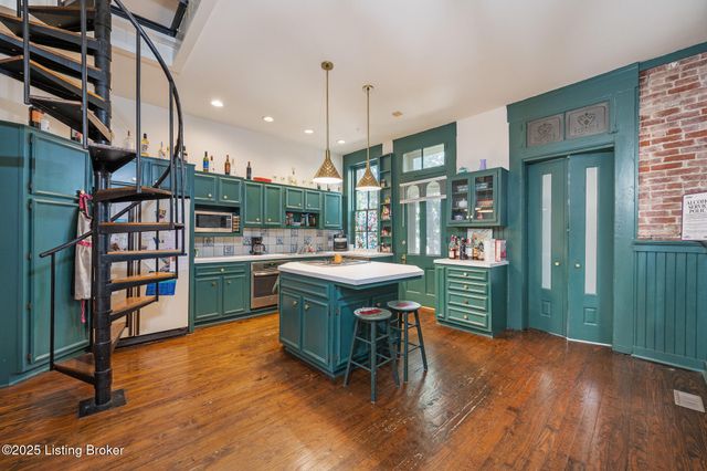 1409 E Washington St, Louisville, KY 40206