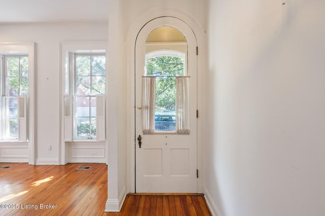 1409 E Washington St, Louisville, KY 40206