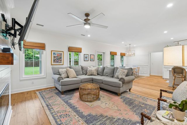1144 Pleasant Pines Road, Mount Pleasant, SC 29464