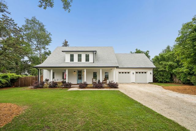 1144 Pleasant Pines Road, Mount Pleasant, SC 29464