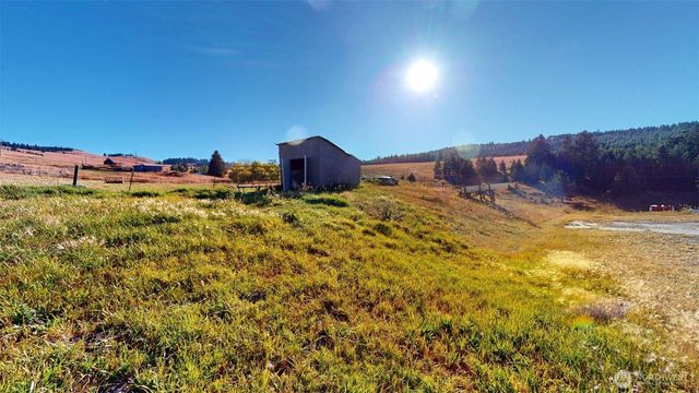 132 Fletcher Rd, Oroville, WA 98844