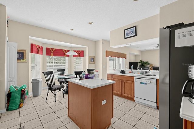 913 HENLEY CIRCLE, Davenport, FL 33896
