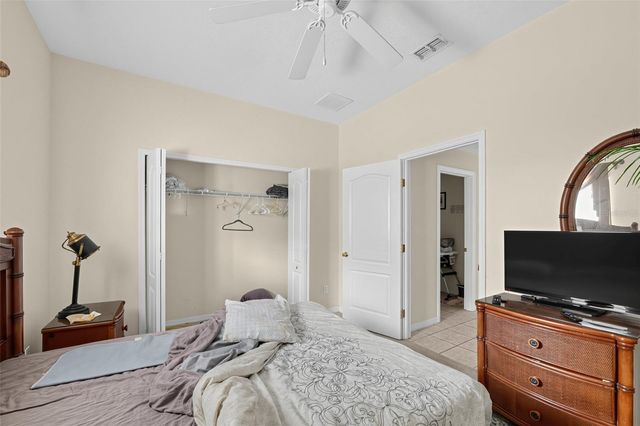 913 HENLEY CIRCLE, Davenport, FL 33896