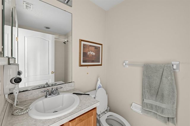 913 HENLEY CIRCLE, Davenport, FL 33896