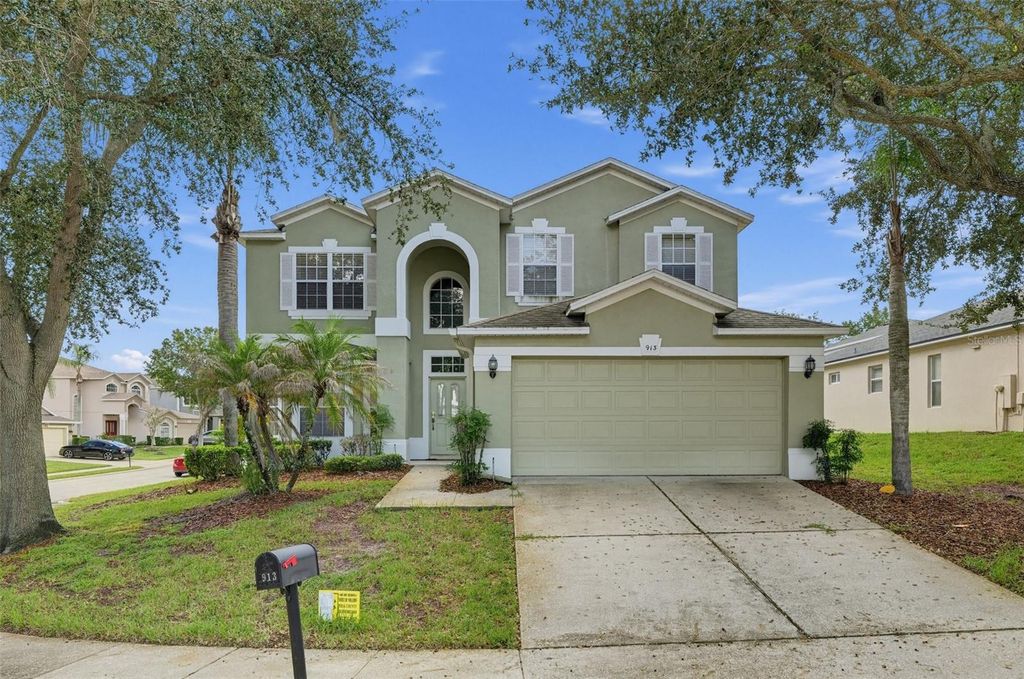 913 HENLEY CIRCLE, Davenport, FL 33896