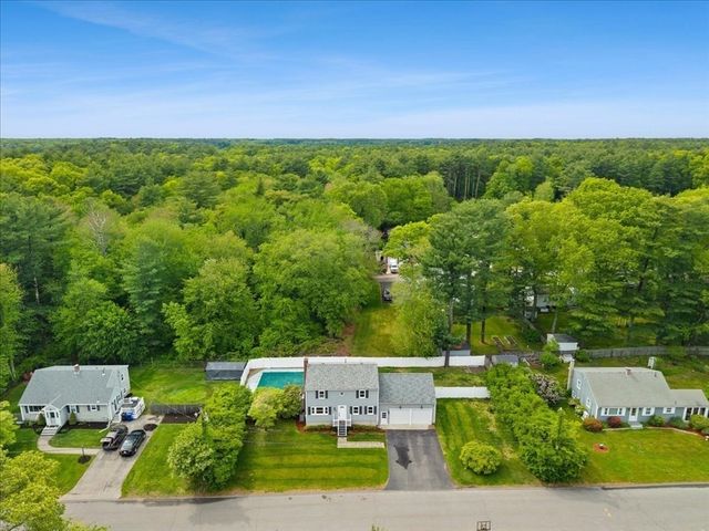 13 Lydon Lane, Kingston, MA 02364