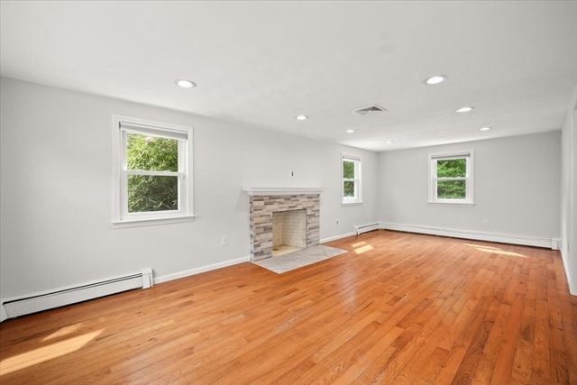13 Lydon Lane, Kingston, MA 02364