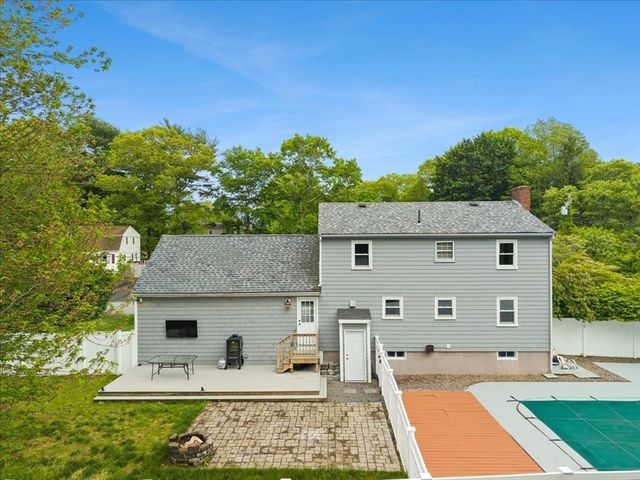 13 Lydon Lane, Kingston, MA 02364