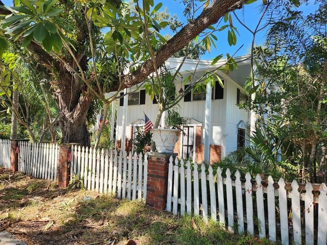 286 SHAMROCK DRIVE, Venice, FL 34293